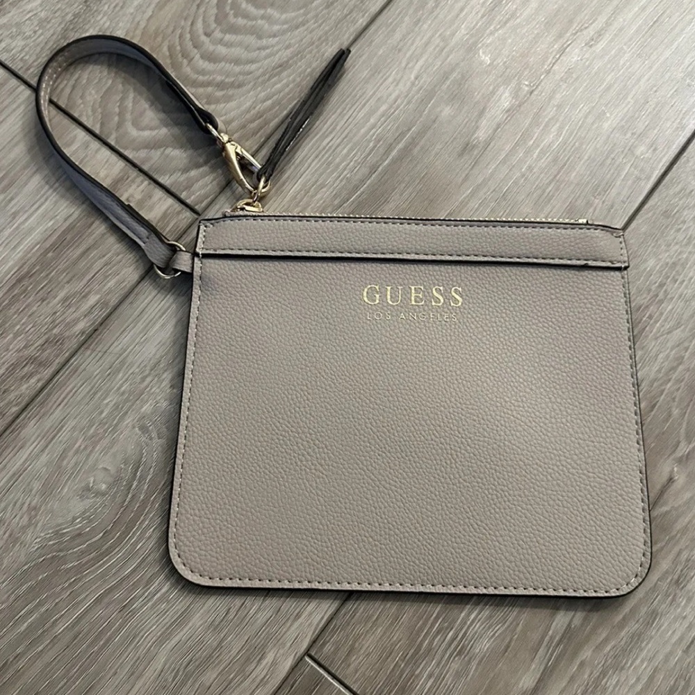 NWOT GUESS gray wristlet Wallet bag for women